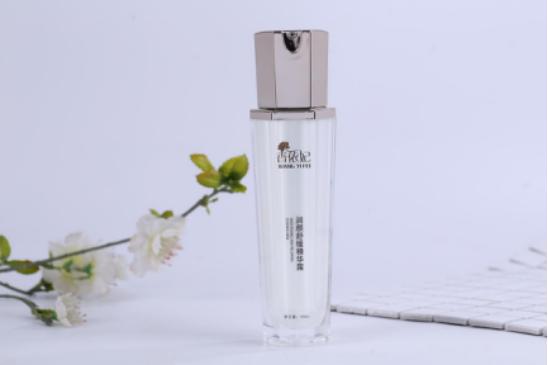 敏感肌必種草！這5款香依妃護膚品讓肌膚安心煥亮